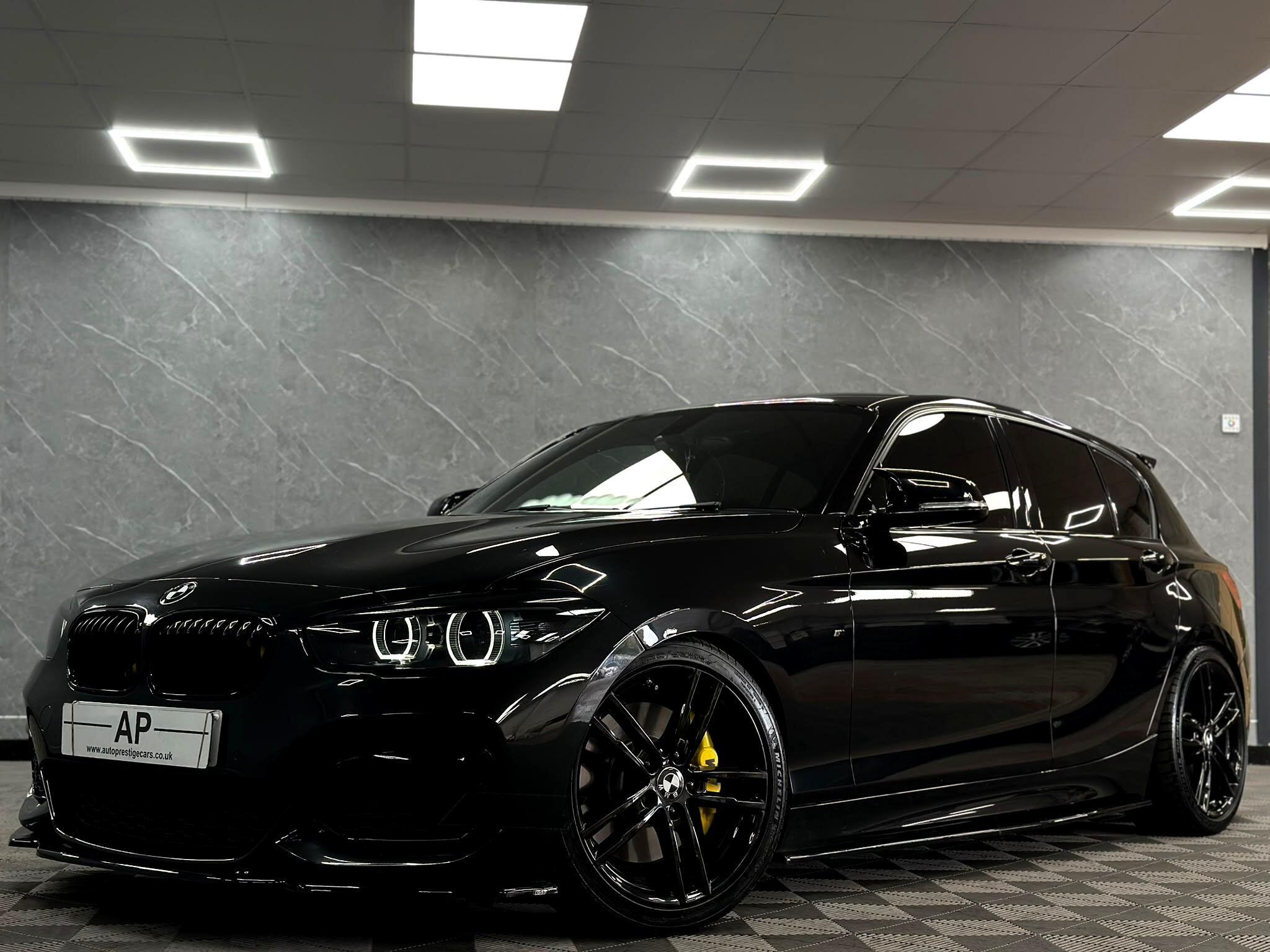 BMW 1 Series secondary view